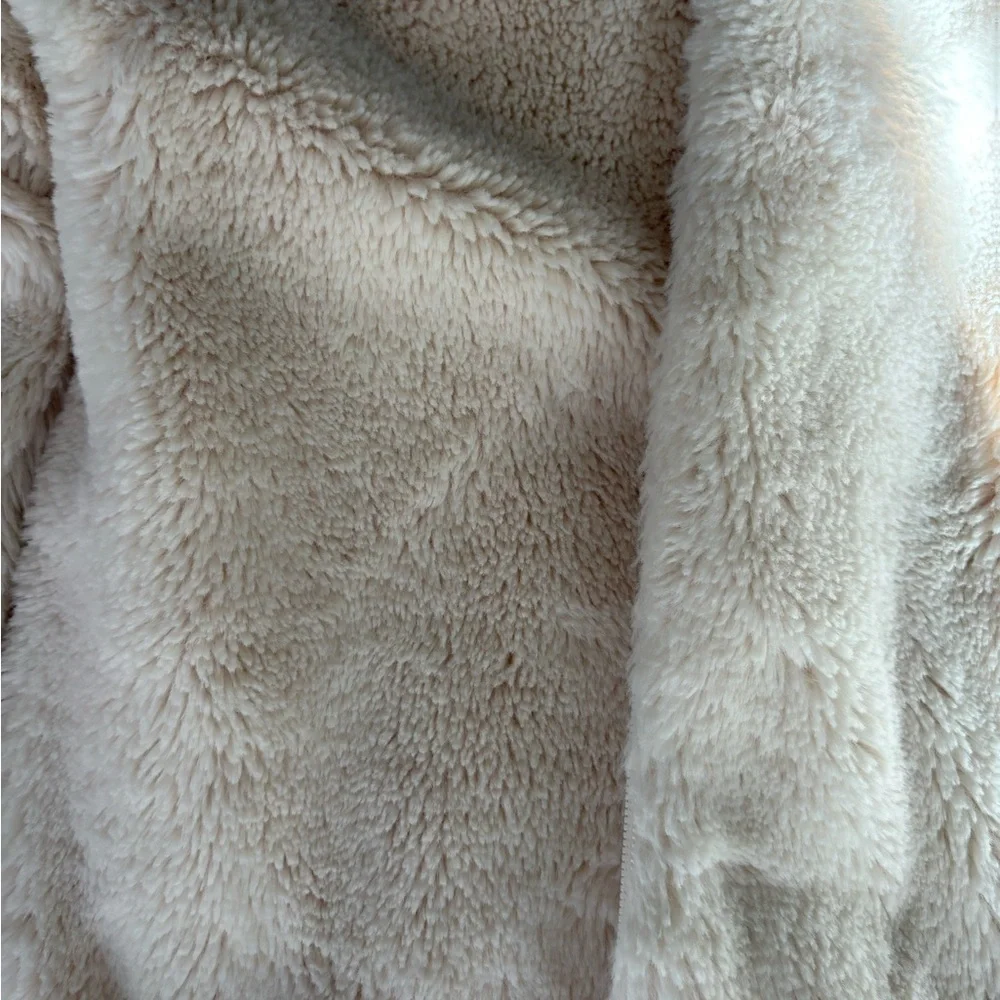 GAP Kids Cream Fuzzy Teddy Bomber Jacket Size 10
